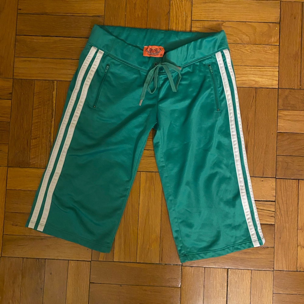 Y2K Juicy Couture Shorts/Capri